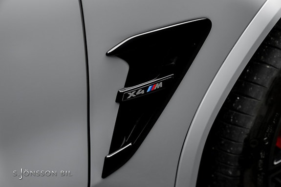 BMW X4 M 11 of 26