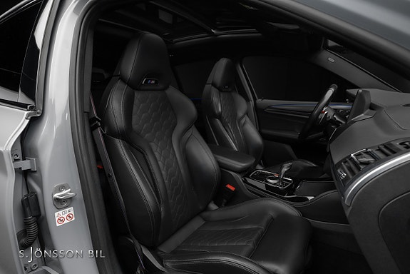 BMW X4 M 16 of 26