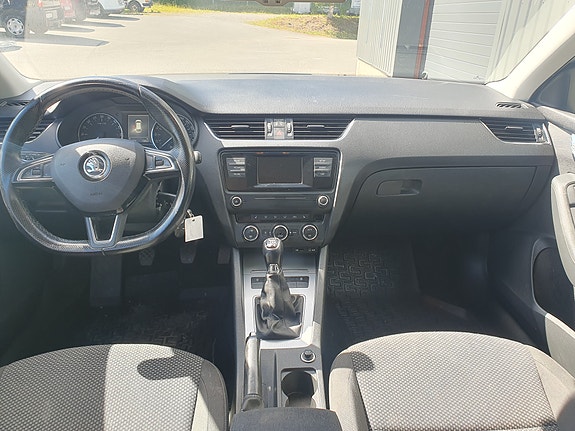 Skoda Octavia 4 of 5
