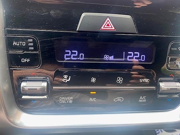 Kia Sorento 18 of 30
