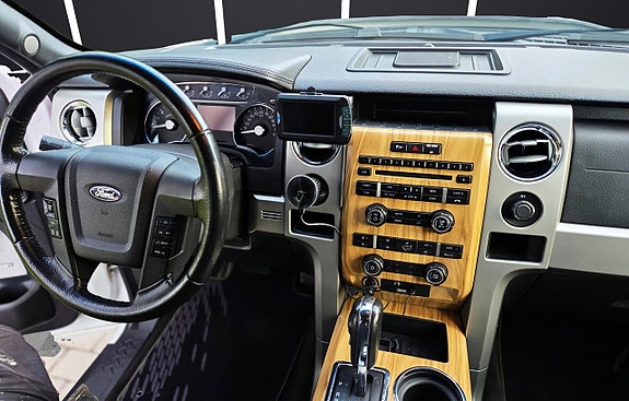 Ford F-150 10 of 18