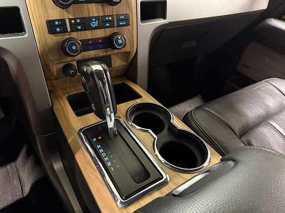 Ford F-150 12 of 18