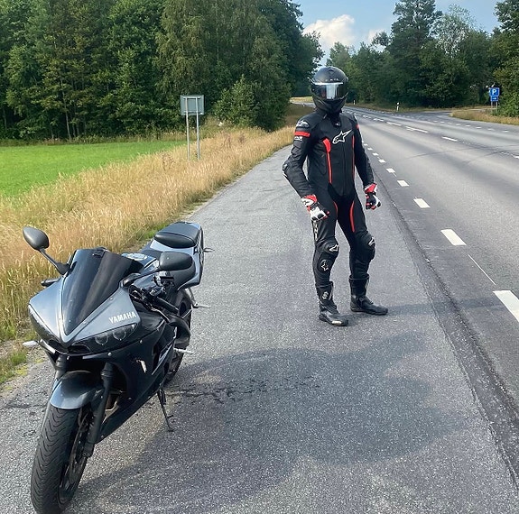 Yamaha YZF-R6 7 of 8