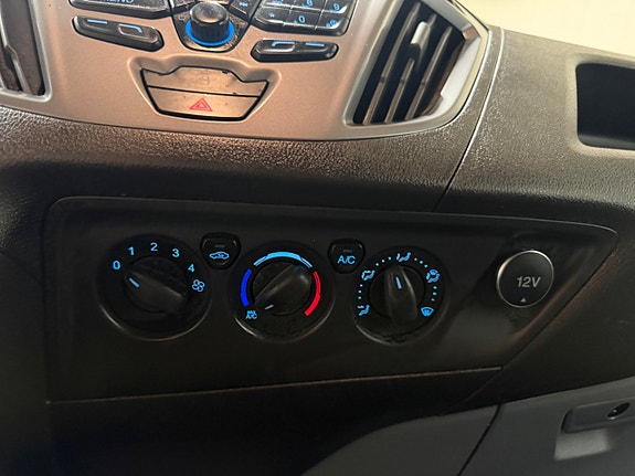 Ford Transit Custom 16 of 18