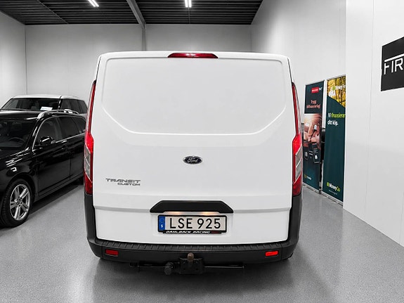 Ford Transit Custom 7 of 18