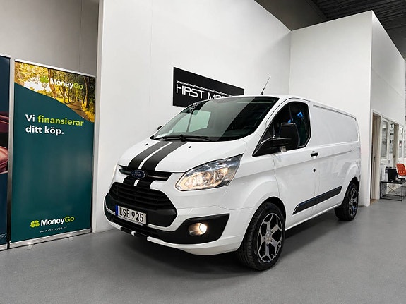 Ford Transit Custom 2 of 18
