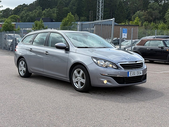 Peugeot 308 SW 2 of 19