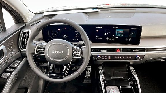 Kia Sorento 7 of 12