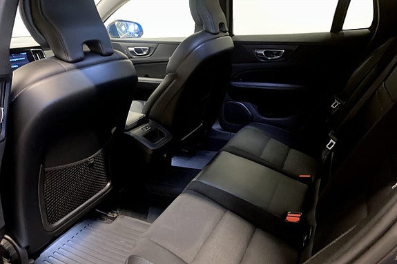 Volvo V60 9 of 12