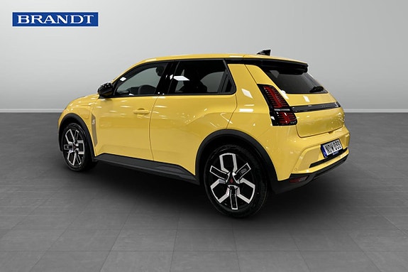 Renault 5 E-Tech 2 of 9