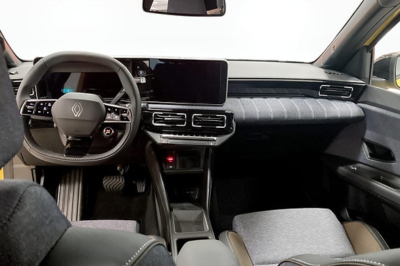 Renault 5 E-Tech 4 of 9