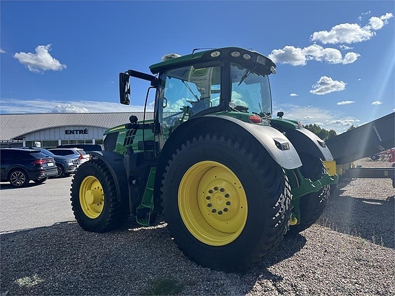 John Deere 6215R 4 of 7