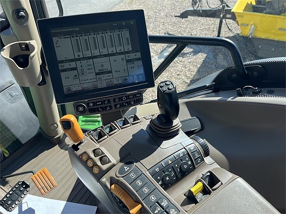 John Deere 6215R 7 of 7