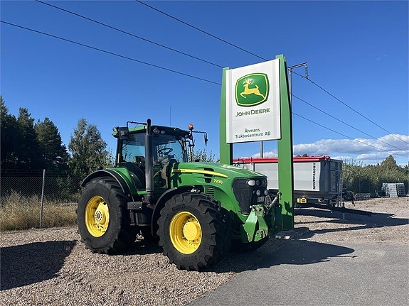 John Deere 7930