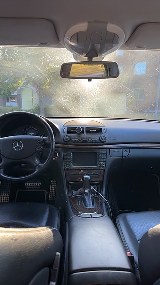 Mercedes-Benz E350 7 of 7
