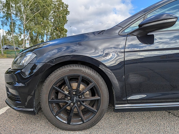 Volkswagen Golf VII 11 of 17