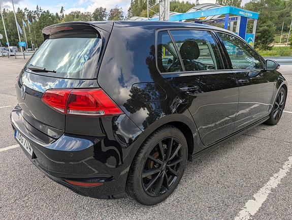 Volkswagen Golf VII 4 of 17