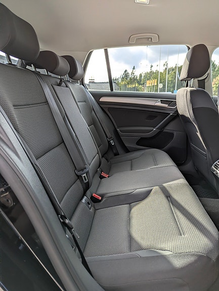 Volkswagen Golf VII 16 of 17