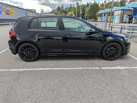 Volkswagen Golf VII 7 of 17