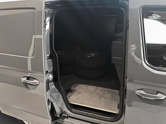 Volkswagen Caddy 8 of 10