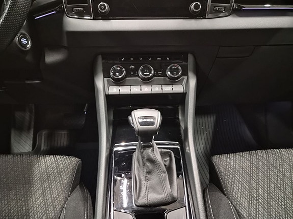 Skoda Karoq 11 of 15