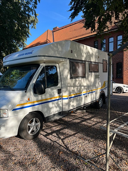 Eura Mobil Contura 652 SB 2 of 18