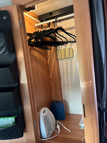 Eura Mobil Contura 652 SB 11 of 18