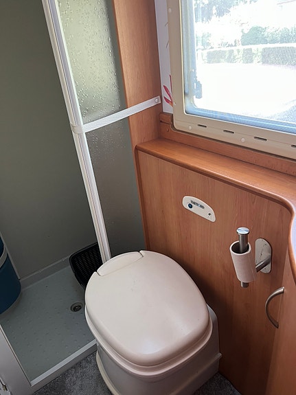 Eura Mobil Contura 652 SB 13 of 18