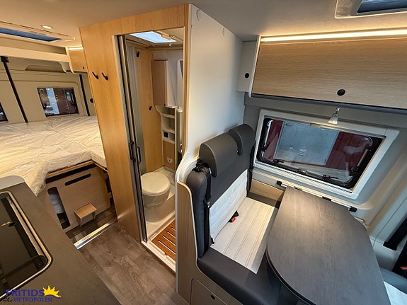 Sunlight Cliff 640 X Adventure Dieselvärme-Skyroof-Variobadrum 10 of 17