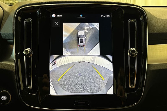 Volvo XC40 18 of 26