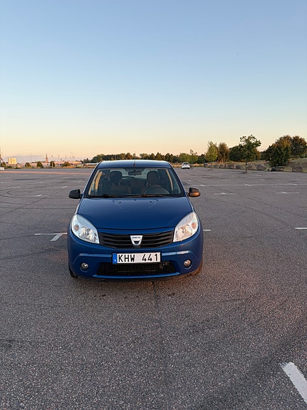Dacia Sandero 3 of 10