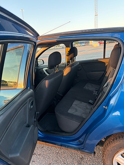 Dacia Sandero 9 of 10