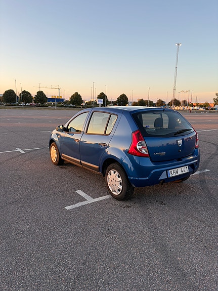 Dacia Sandero 7 of 10