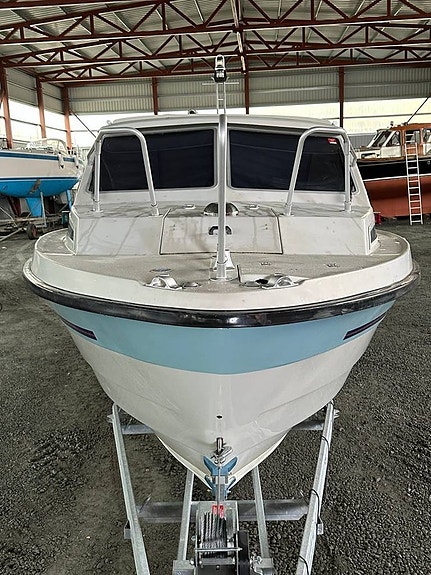 Flipper 760 + Volvo Penta bensin V6 Vortec 290 DP drev 2 of 12