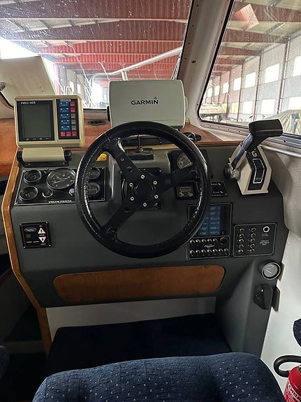 Flipper 760 + Volvo Penta bensin V6 Vortec 290 DP drev 9 of 12