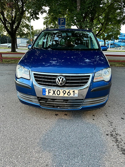 Volkswagen Touran 11 of 13