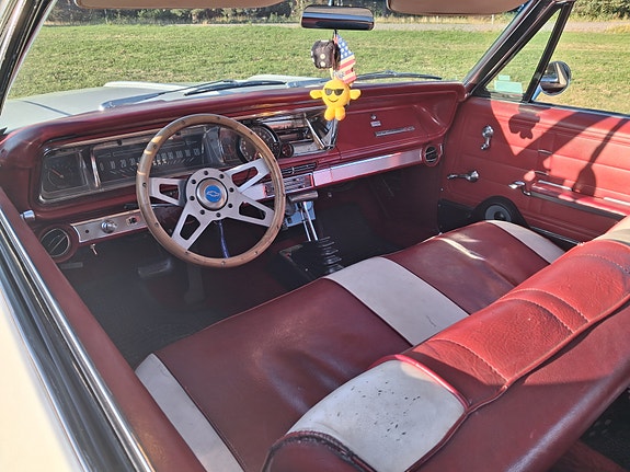 Chevrolet Impala 11 of 12