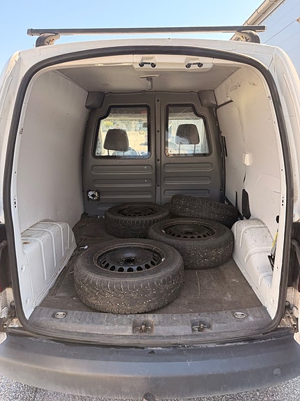Volkswagen Caddy 12 of 23