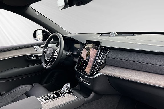 Volvo XC90 11 of 12