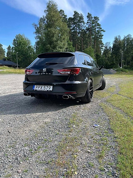 Seat Leon 4 of 5