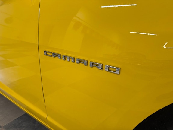 Chevrolet Camaro 9 of 30