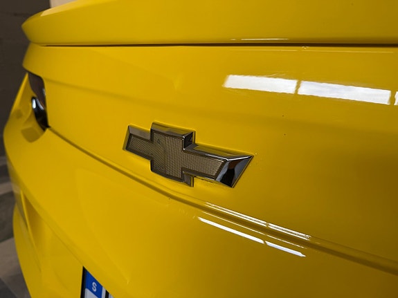 Chevrolet Camaro 18 of 30