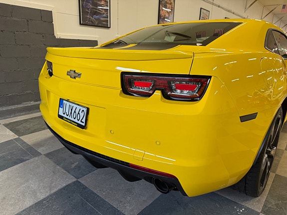 Chevrolet Camaro 19 of 30