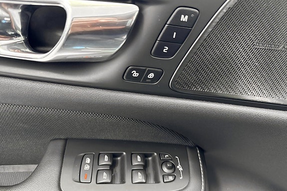 Volvo S60 17 of 18