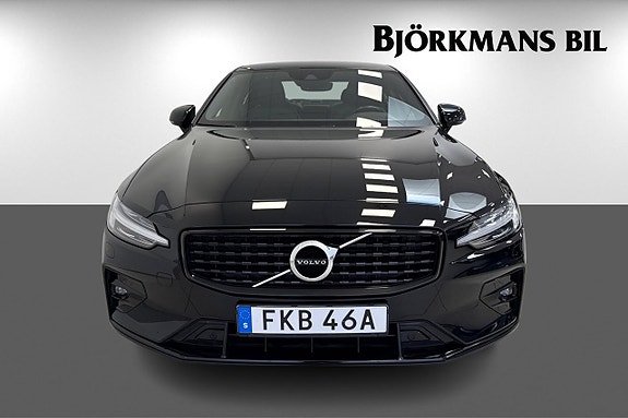 Volvo S60 2 of 18