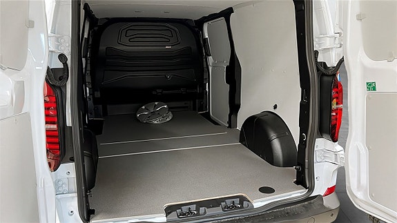 Volkswagen Transporter 12 of 12
