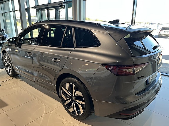 Skoda Enyaq 3 of 10