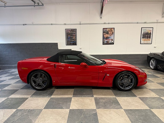 Chevrolet Corvette 19 of 30
