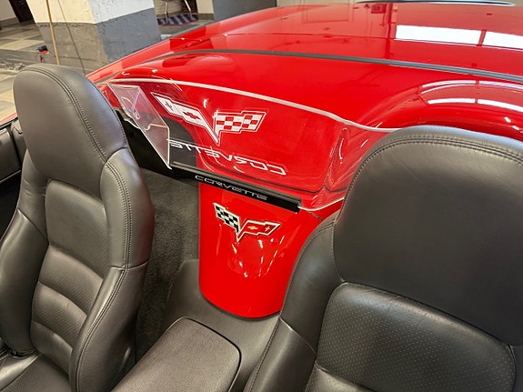 Chevrolet Corvette 25 of 30