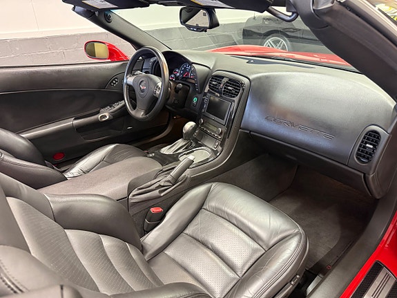 Chevrolet Corvette 26 of 30